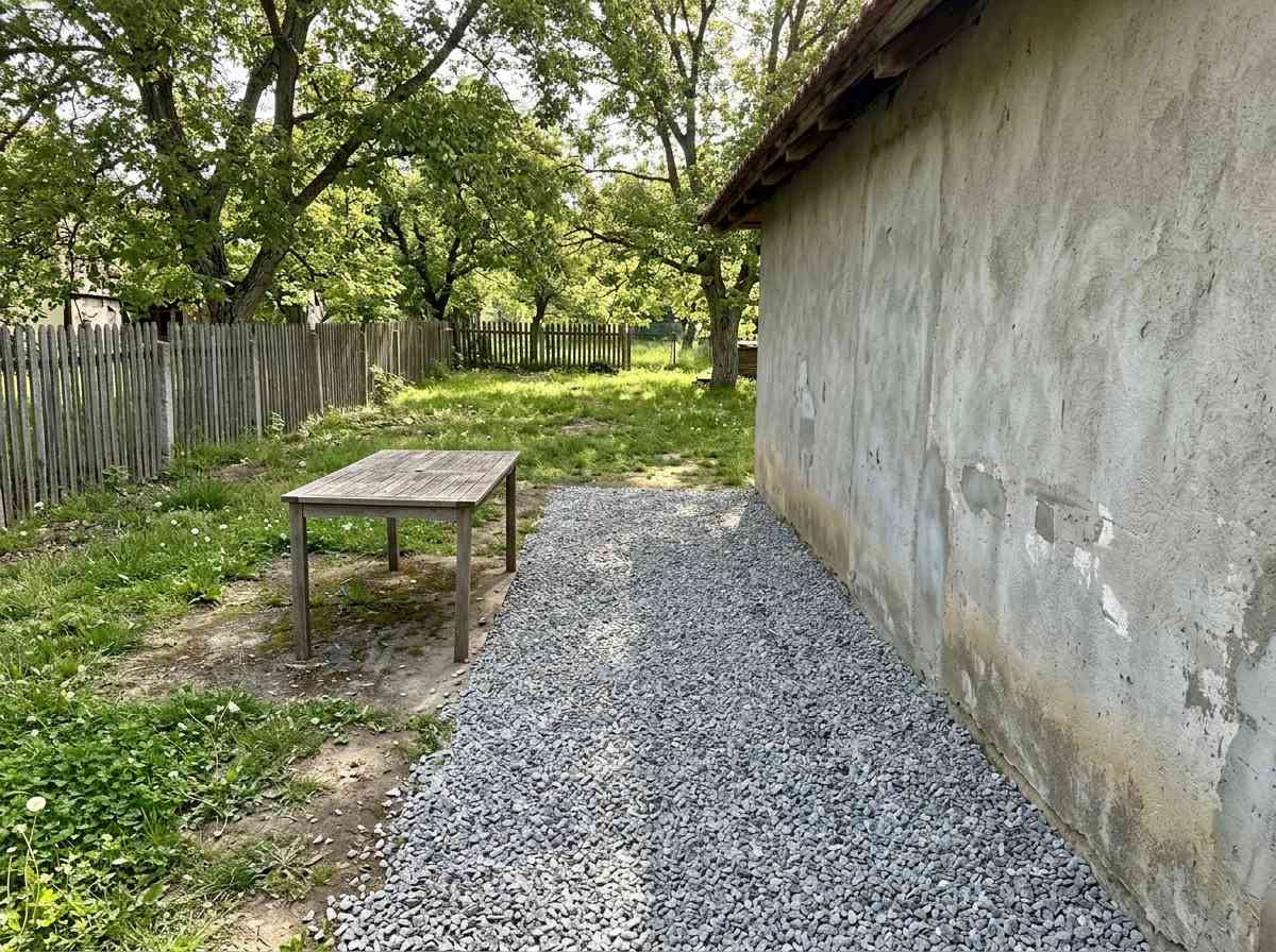 How To Get Weeds Out Of Rocks